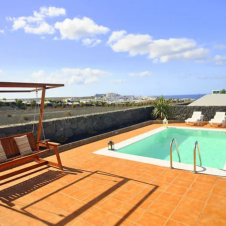 In Lanzarote 100581 Яйса